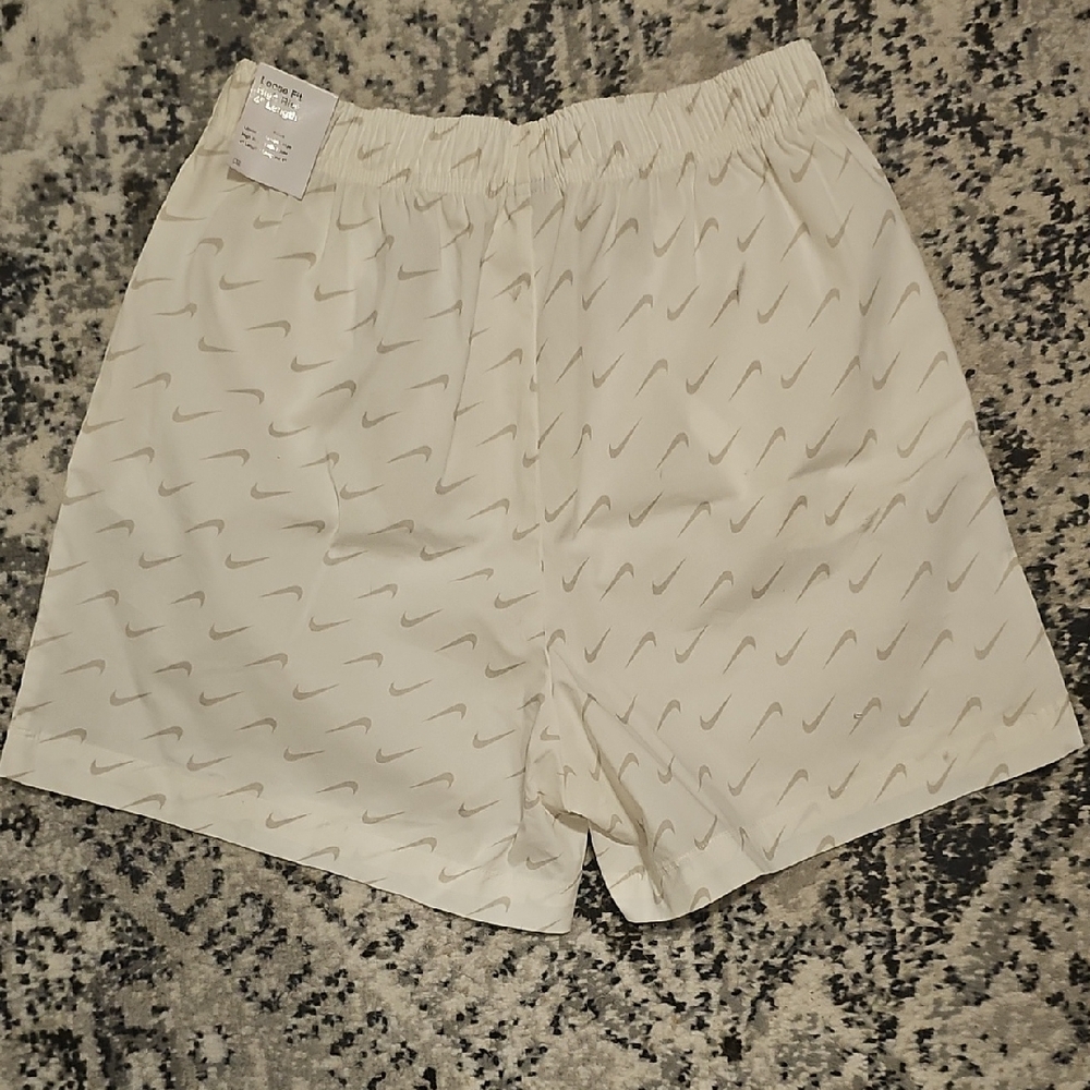 Nike Off-White Patterned Shorts - Picture 3 of 4
